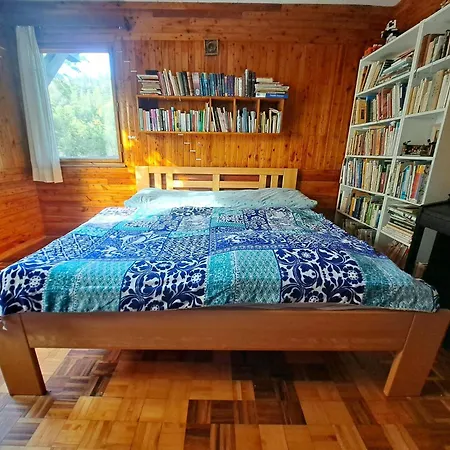 Nyaraló Chaticka Hanicka U Lesa Střílky